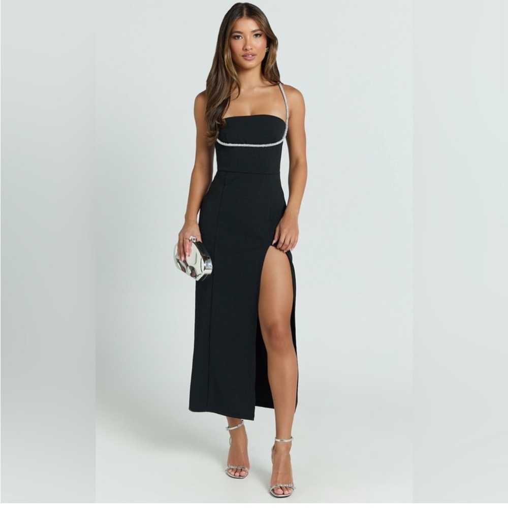 Elegant Black Strapless Dress